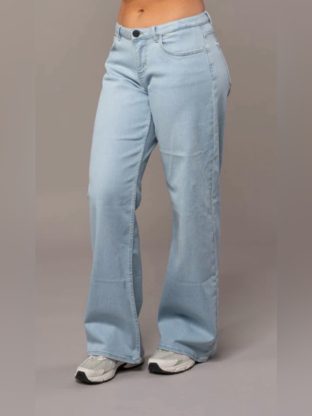 FITJEANS Baggy Low Waisted Jeans Vintage Blue Light Wash Small Fit Jeans Gym